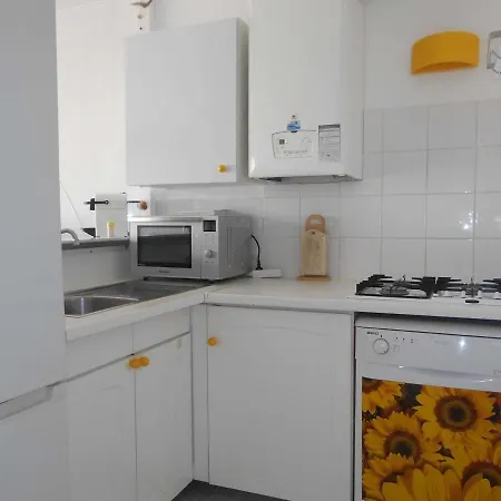 Marina Duplex 4 Couchages, Terrasse Et Solarium, Clim, Wifi, Parking, Port Camargue - Fr-1-250-217 * Le Grau-du-Roi
