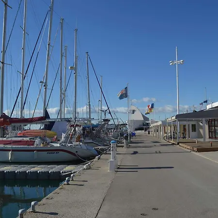 Marina Duplex 4 Couchages, Terrasse Et Solarium, Clim, Wifi, Parking, Port Camargue - Fr-1-250-217 Apartmán Le Grau-du-Roi